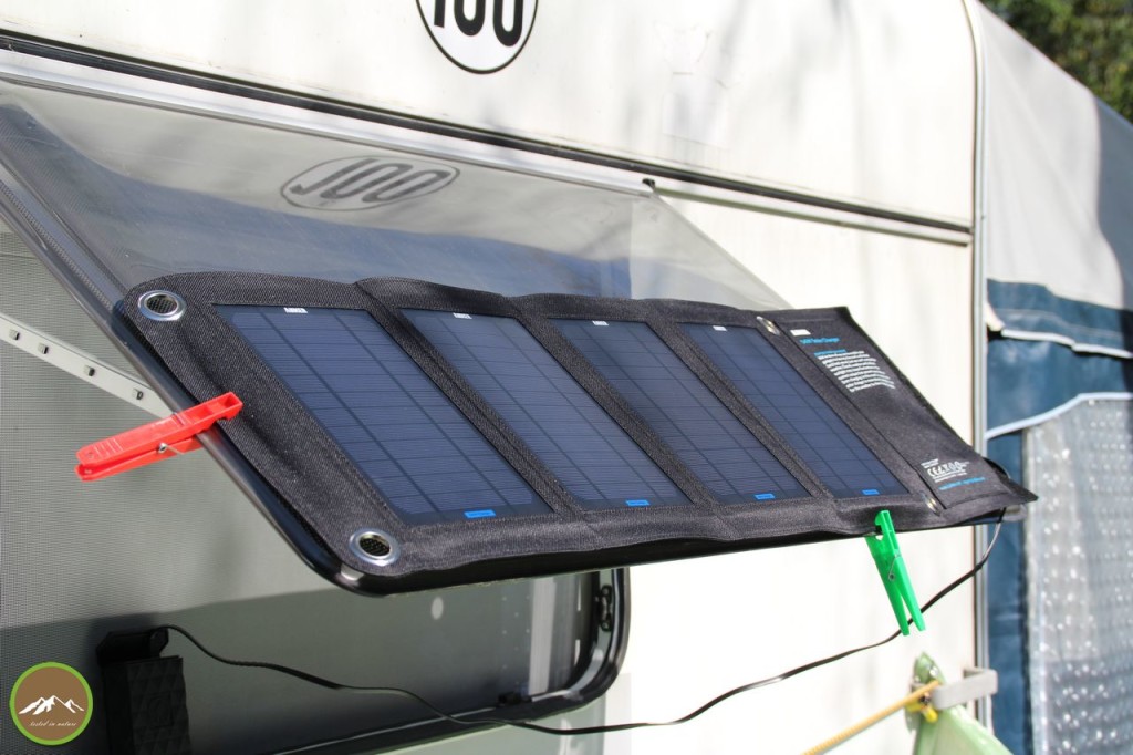 Anker® 14W 5V / 2A Dual-Port Outdoor Solar Ladegerät