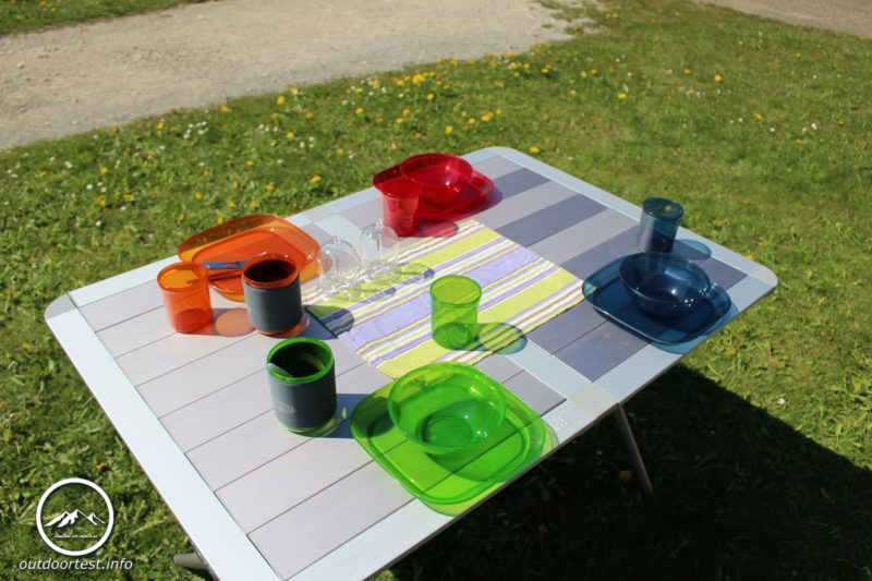 GSI Outdoors - Infinity 4 Person Deluxe Tableset - Multicolor