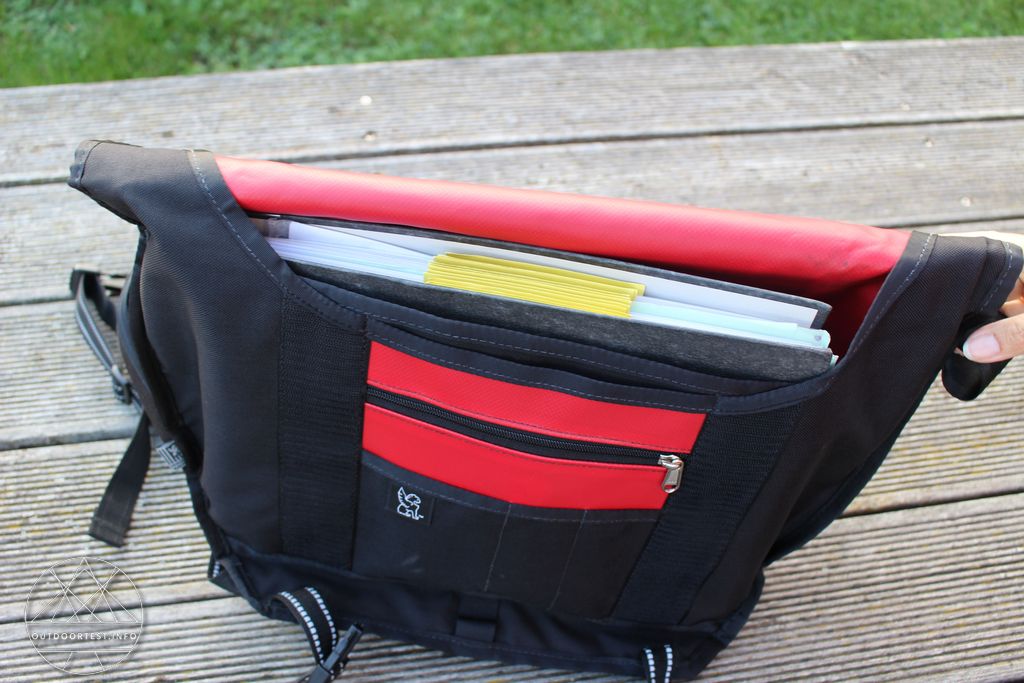 Chrome Mini Metro Messenger Bag