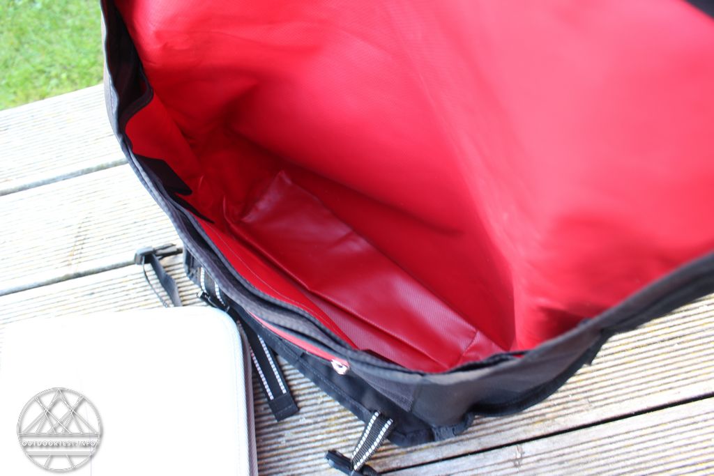 Chrome Mini Metro Messenger Bag