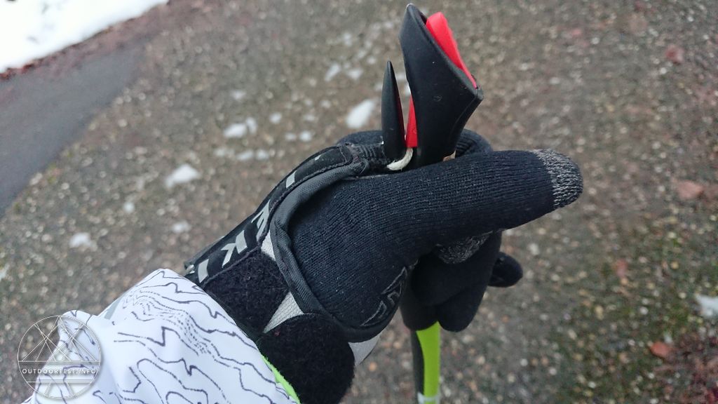 SealSkinz Ultra Grip Gloves