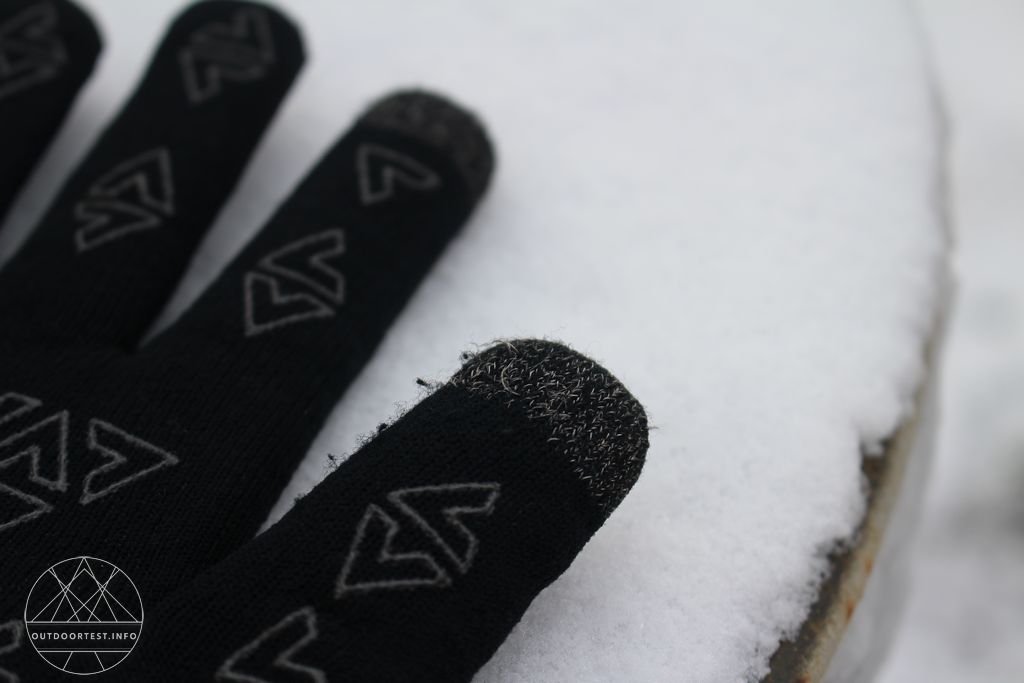 SealSkinz Ultra Grip Gloves