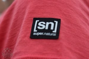 super-natural-merino-logo-shirt-04