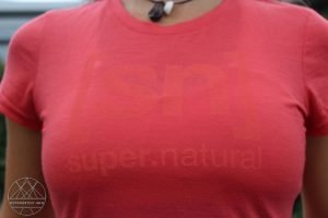 super-natural-merino-logo-shirt-06