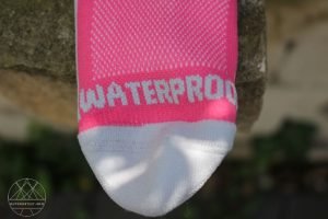 showerspass-lightweight-waterproof-socks-05
