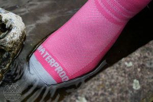 showerspass-lightweight-waterproof-socks-16