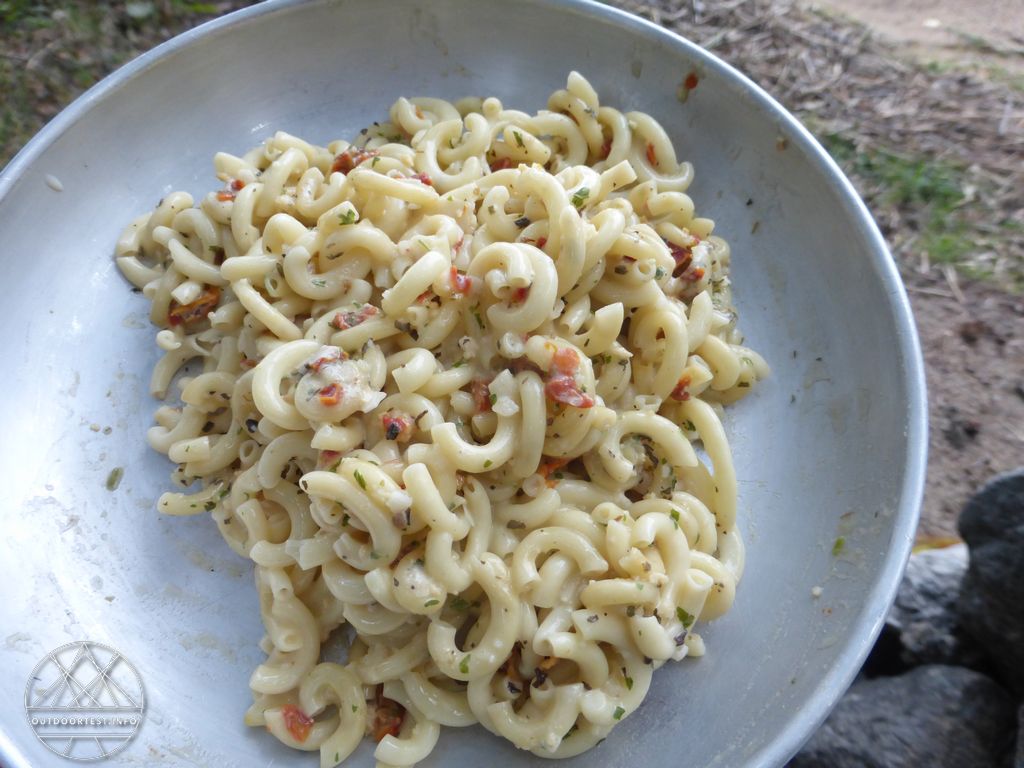 Trek‘n Eat Lachspesto mit Pasta