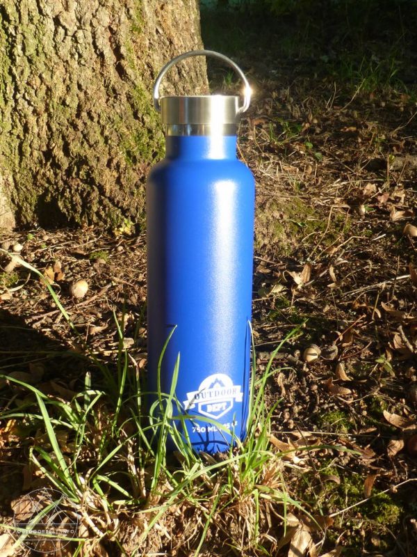 OUTDOOR DEPT Isolierte Edelstahl Trinkflasche 750 ml
