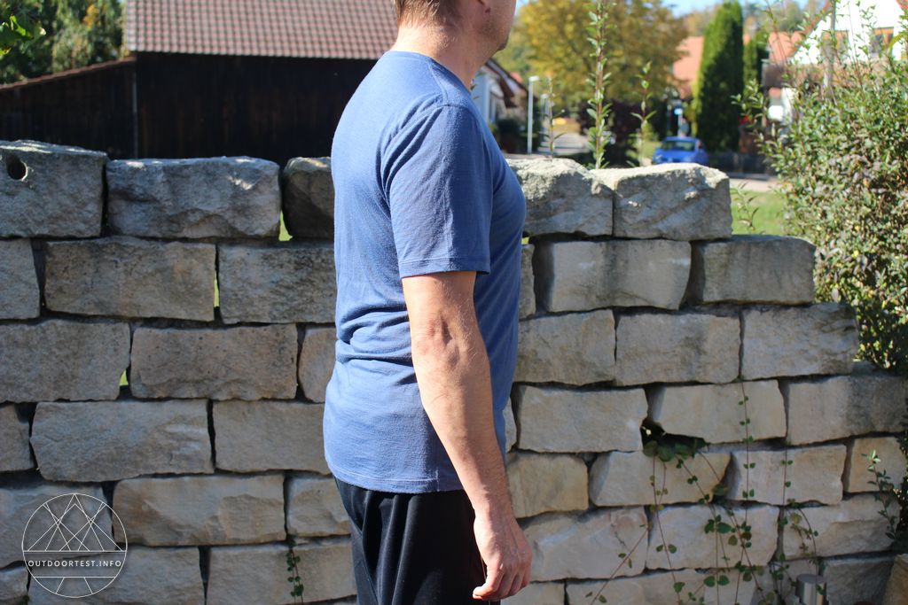 super.natural Base Tee 140