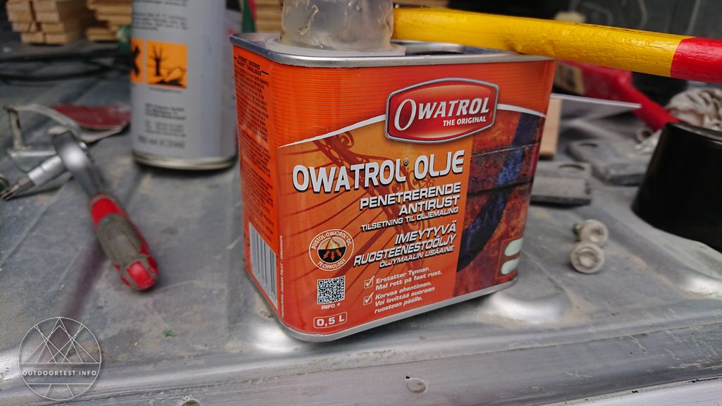 #1 Trennwand / Boden / Gurtbock