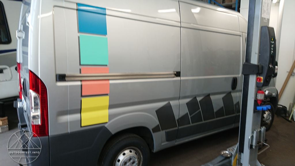 #1 Trennwand / Boden / Gurtbock