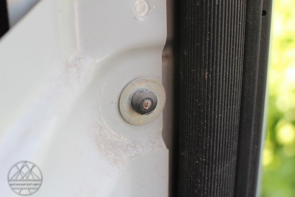 #1 Trennwand / Boden / Gurtbock