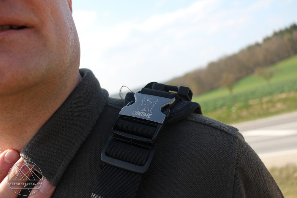 Chrome Terrace Brief Sling Bag