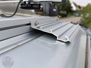 thule-omnistore-6300-montage-02