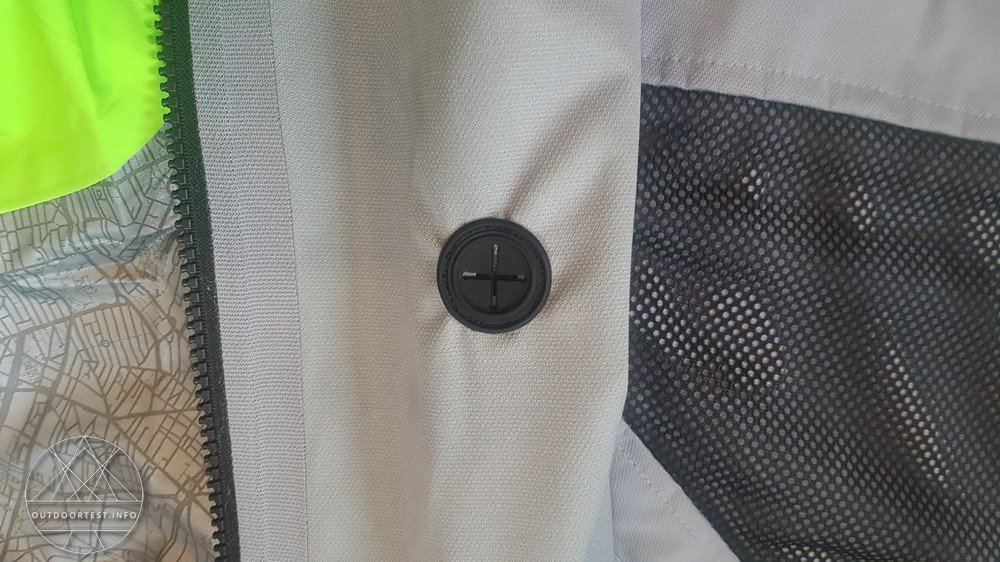 showers pass Women's Hi-Vis Torch Jacket With Beacon Lights