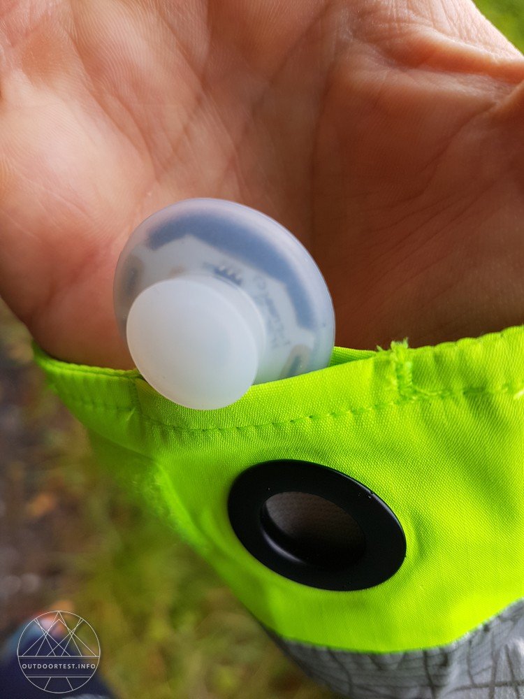 showers pass Women's Hi-Vis Torch Jacket With Beacon Lights