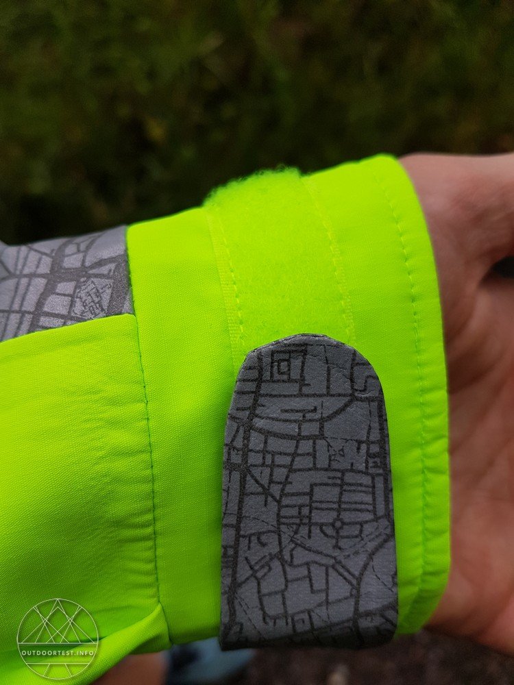 showers pass Women's Hi-Vis Torch Jacket With Beacon Lights