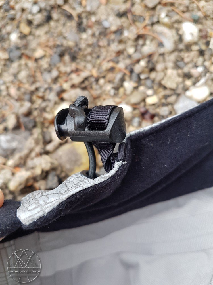 showers pass Women's Hi-Vis Torch Jacket With Beacon Lights