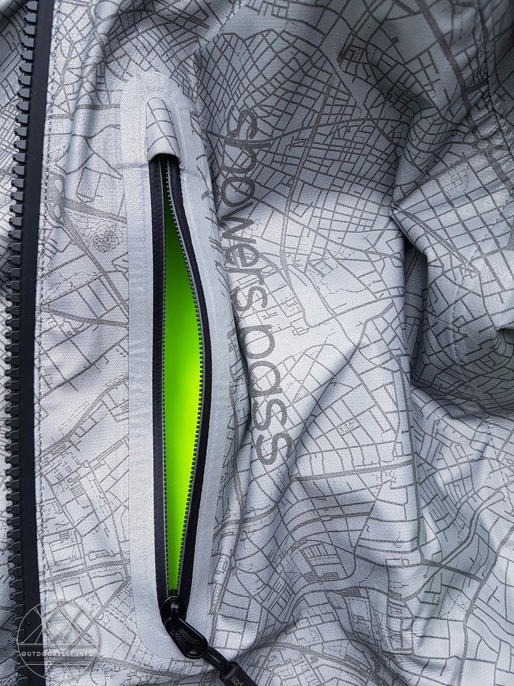 showers pass Women's Hi-Vis Torch Jacket With Beacon Lights