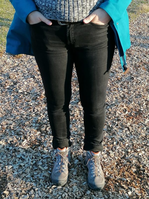 DUER Stay Dry Denim Mid Rise Slim Straight