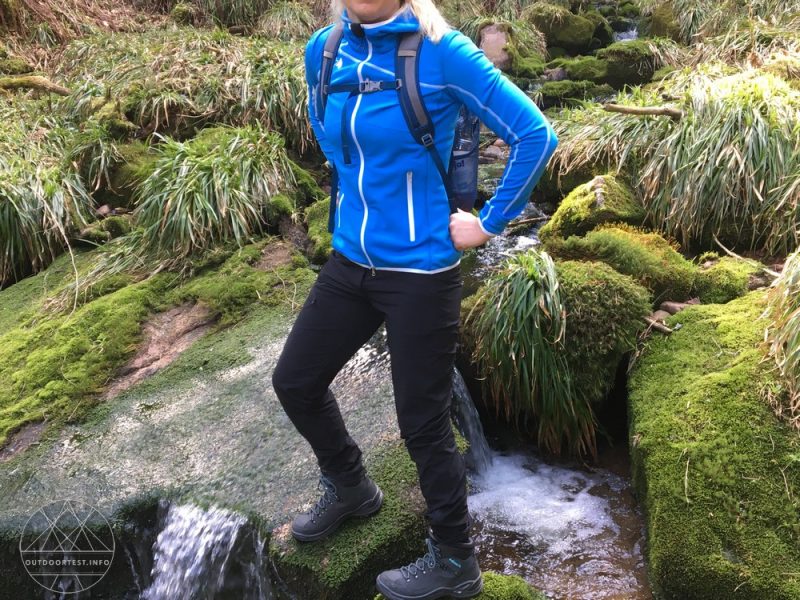 hyphen sports Dammkar Women Hoodie