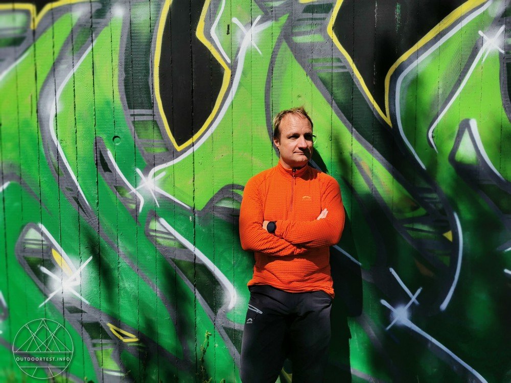 Frontansicht des Skinfit Fliana Shirt