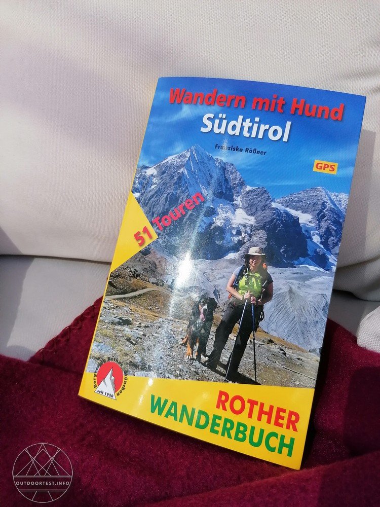 Einband des Wanderführers Wandern mit Hund Südtirol