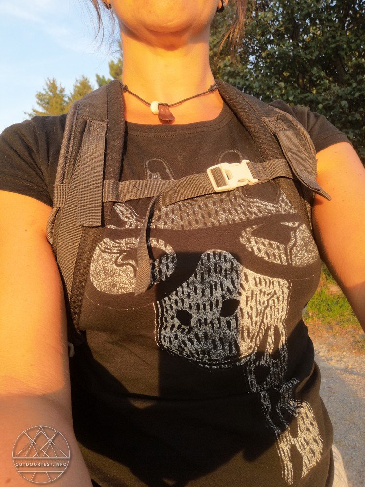 Quechua Wanderrucksack NH100 - Günstig und gut?