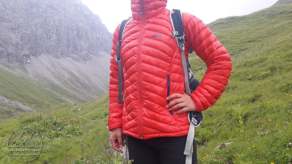 Jack Wolfskin Mountain Down JKT W - Isolationsjacke mit kleinem Packmaß