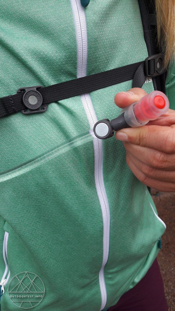 Osprey Hydraulics™ 3L Reservoir - Wasserzufuhr unterwegs