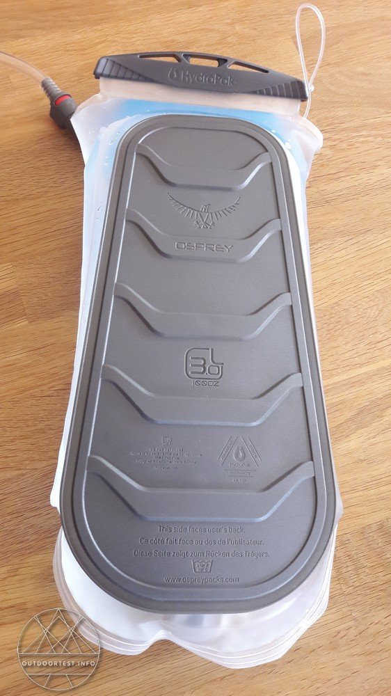 Osprey Hydraulics™ 3L Reservoir - Wasserzufuhr unterwegs