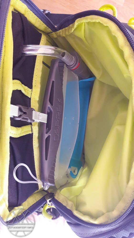 Osprey Hydraulics™ 3L Reservoir - Wasserzufuhr unterwegs