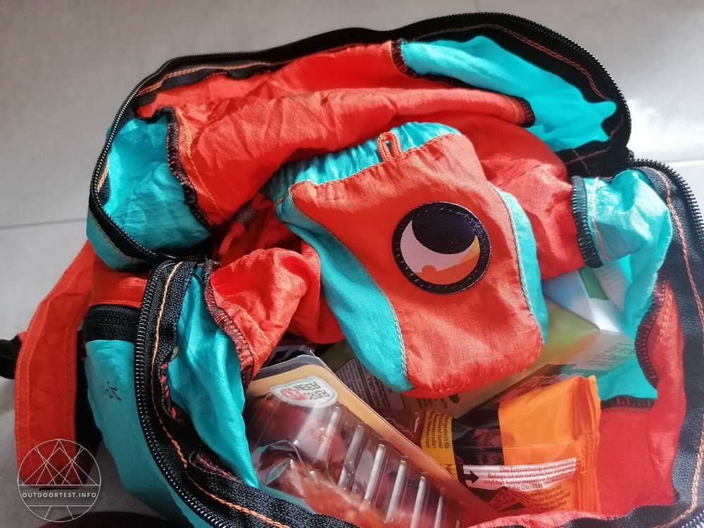 Ticket to the moon Mini Backpack und Market Bag