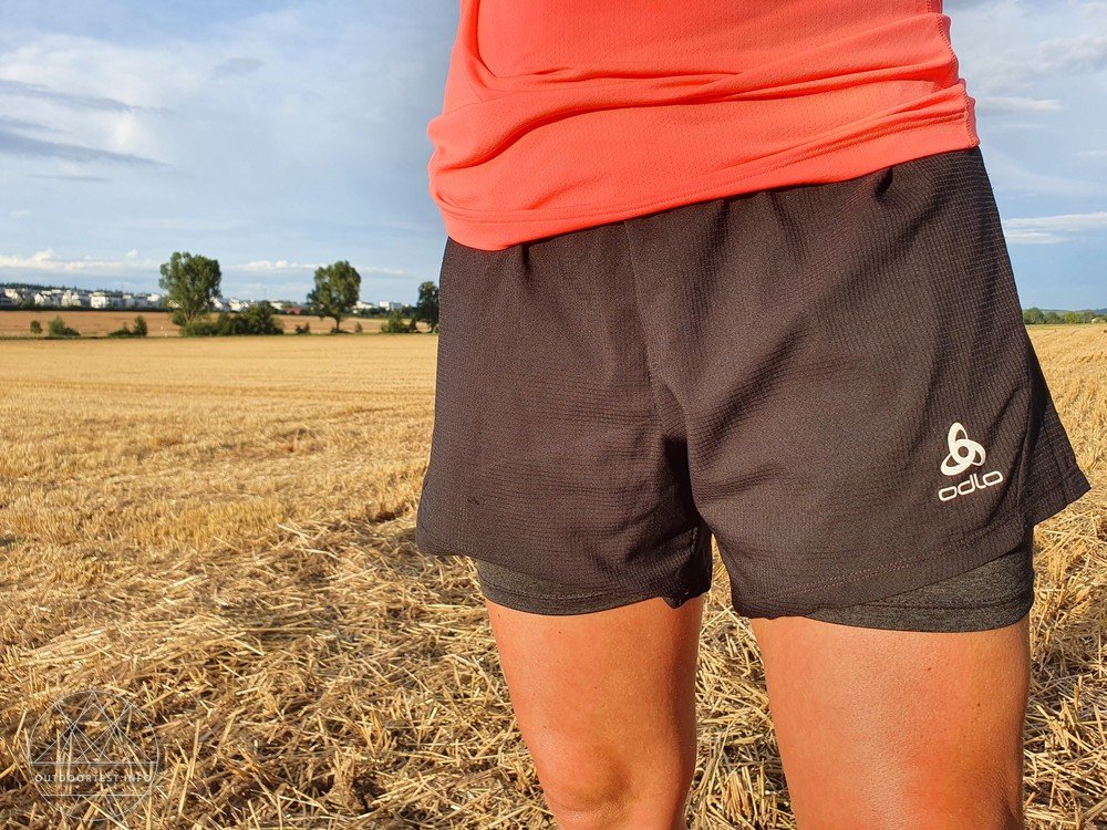 Odlo Damen RUN EASY 5 INCH 21 Laufshorts