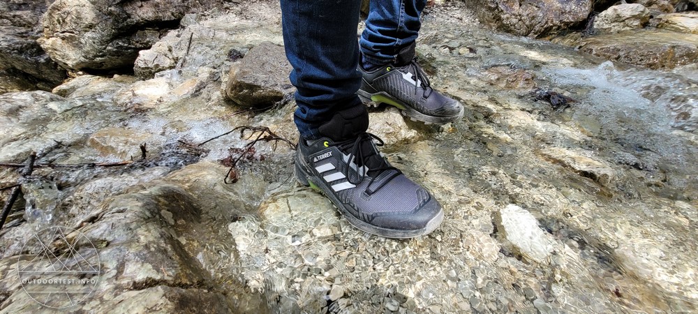 adidas TERREX Swift R3