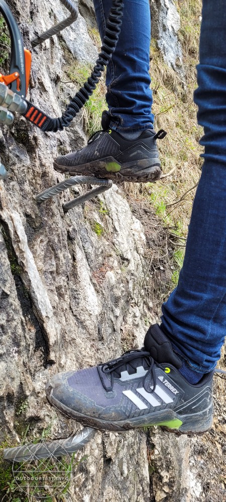 adidas TERREX Swift R3