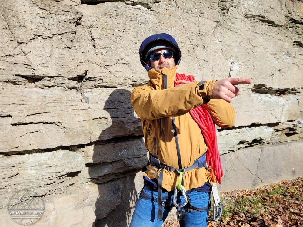 adidas TERREX Techrock Gore-Tex Pro Jacke