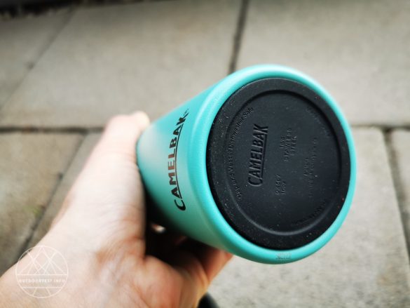 Camelbak Forge Flow mit Camelbak Teesieb