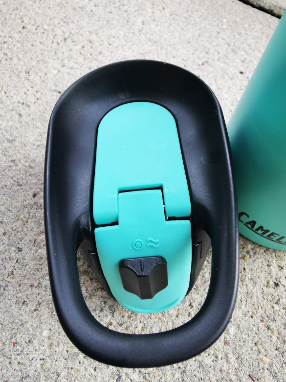 Camelbak Forge Flow mit Camelbak Teesieb