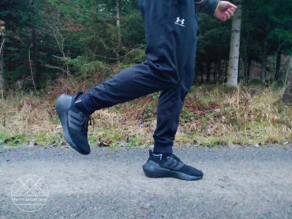 adidas Ultraboost 21 Laufschuh