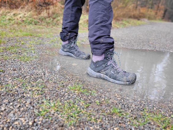 Keen Revel IV Mid Polar Wanderstiefel für Damen