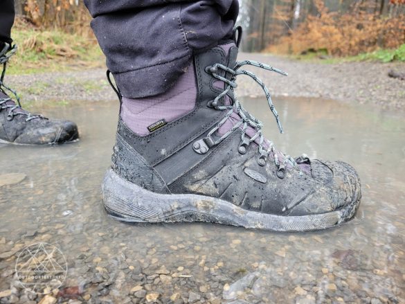 Keen Revel IV Mid Polar Wanderstiefel für Damen