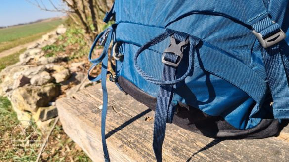 Osprey Rucksack Kyte 46 für Frauen und Hydraulics 3L Trinkblase