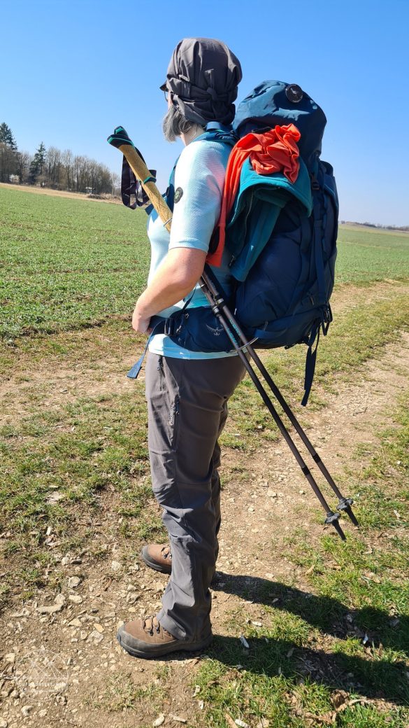 Osprey Rucksack Kyte 46 für Frauen und Hydraulics 3L Trinkblase