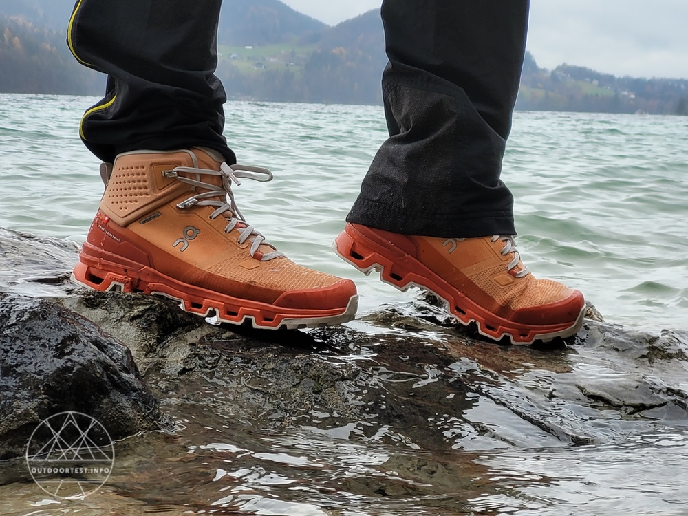 ON Cloudrock 2 Waterproof Wanderschuhe