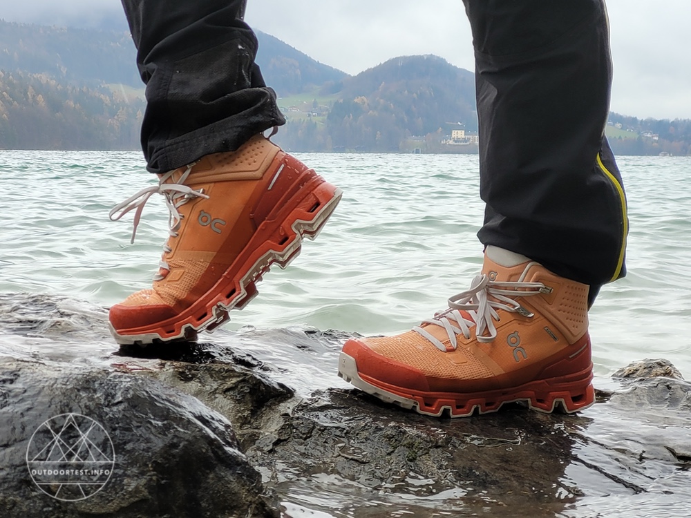 ON Cloudrock 2 Waterproof Wanderschuhe