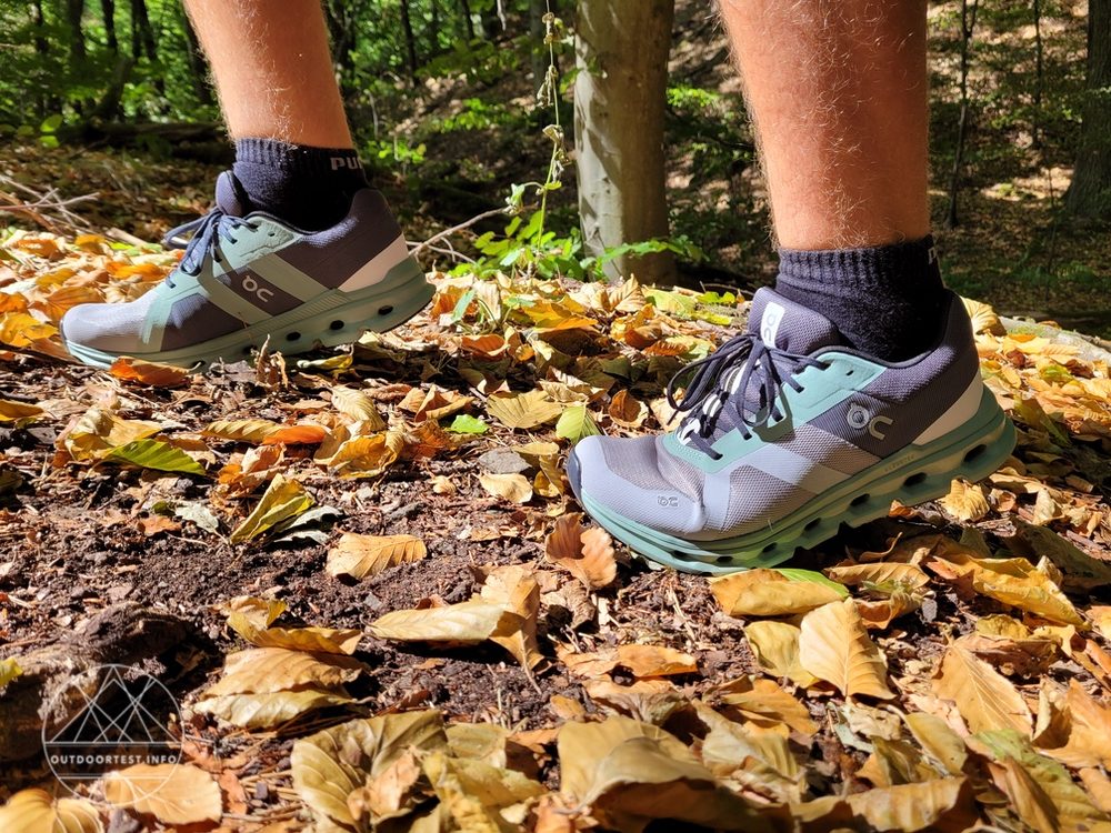 ON Running Cloudrunner Laufschuhe