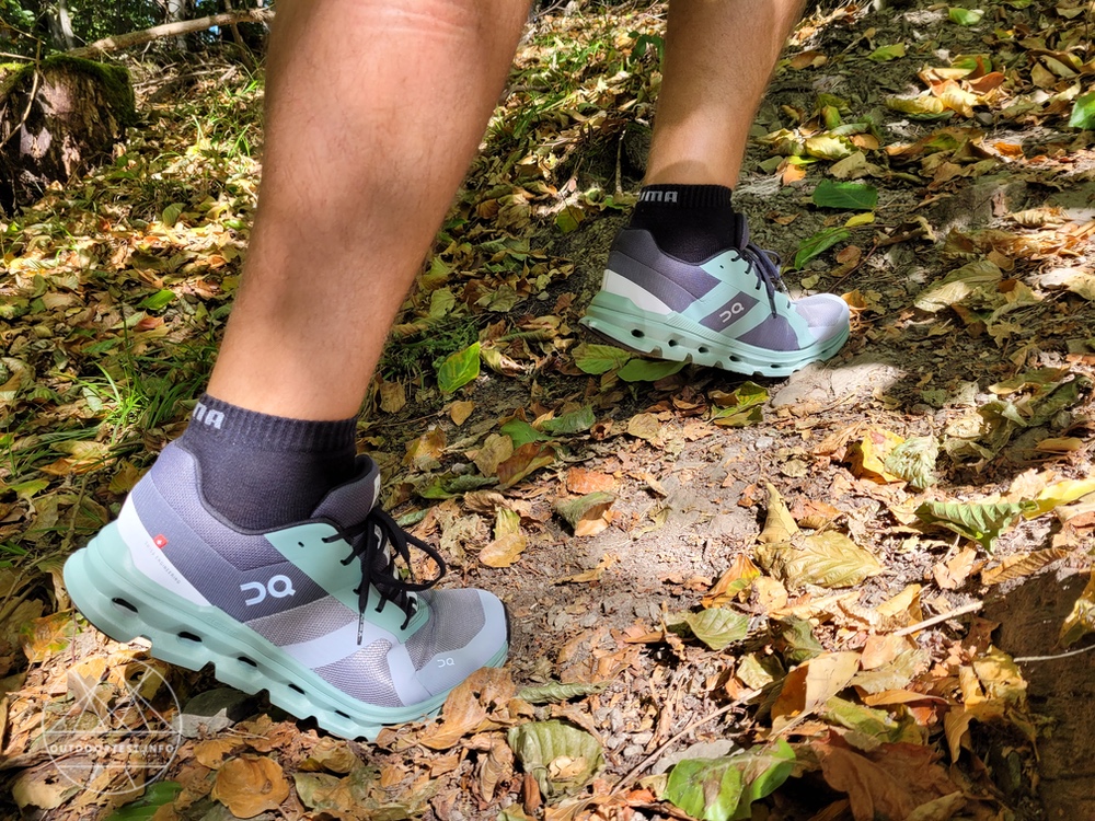 ON Running Cloudrunner Laufschuhe