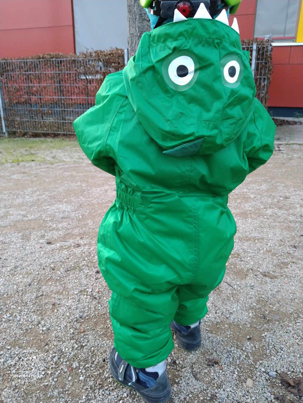 Regatta Peppa Wutz isolierter Matschanzug