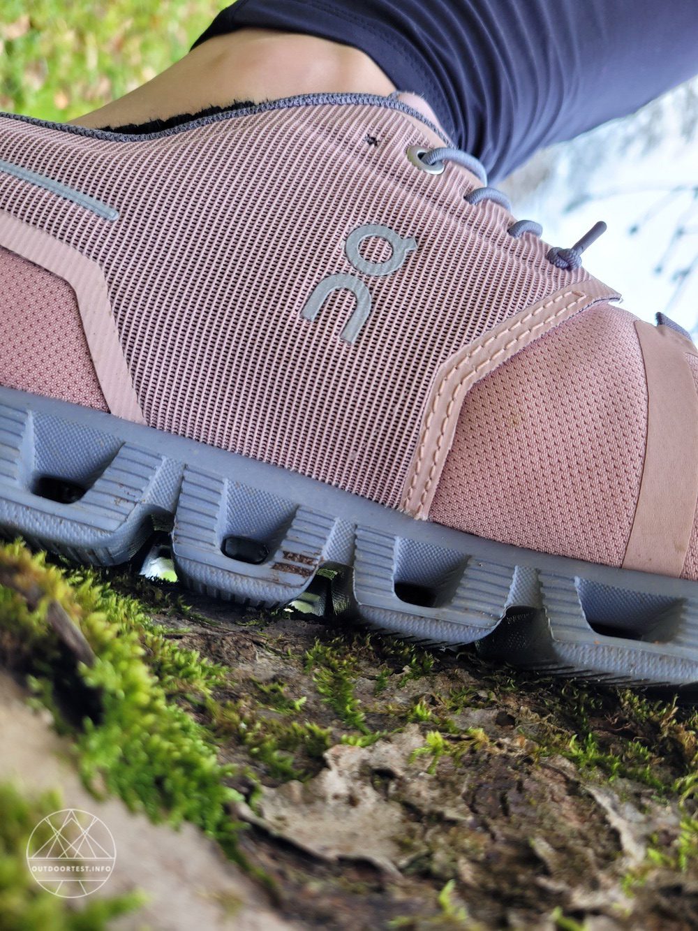 ON Running Cloud 5 Waterproof